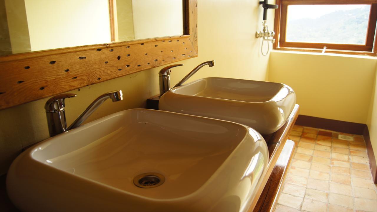 Buhoma Community Haven Lodge Bugambira Δωμάτιο φωτογραφία